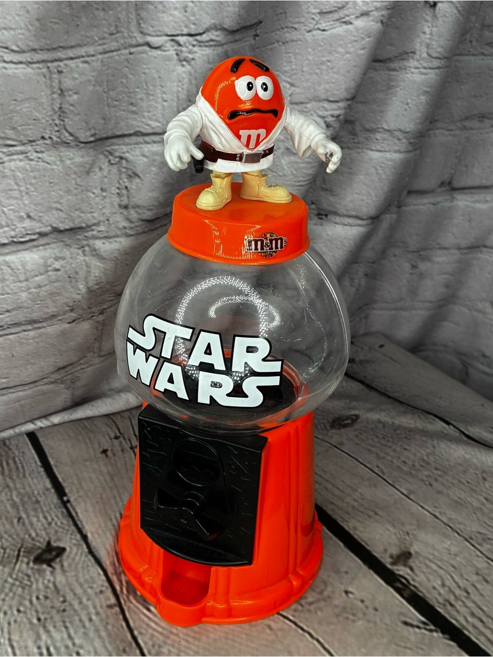 M&M Star Wars Luke Skywalker Orange Gumball Machine Candy Dispenser Geek Kitsch